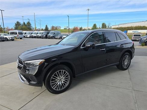 Certified 2026 Mercedes-Benz GLC 300 4MATIC image 8