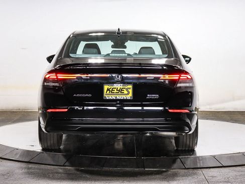 Used 2024 Honda Accord Sport image 9