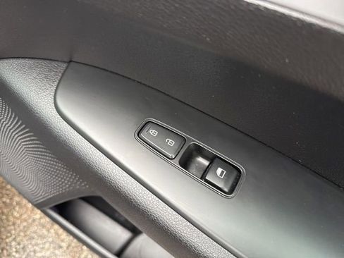 Used 2023 Kia Forte LXS w/ LXS Technology Package image 43