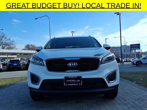 Used 2016 Kia Sorento AWD w/ LX Convenience Package image 2