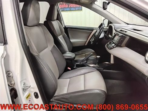 Used 2015 Toyota RAV4 Limited w/ Technology Package image 14