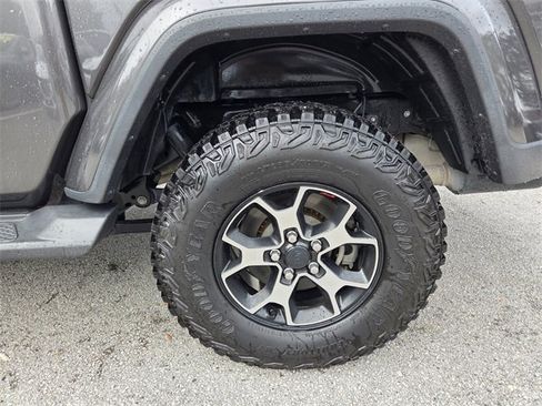 Used 2020 Jeep Gladiator Overland w/ Popular Equipment Package image 16