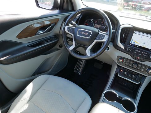 Used 2018 GMC Terrain SLE w/ Driver Convenience Package image 9