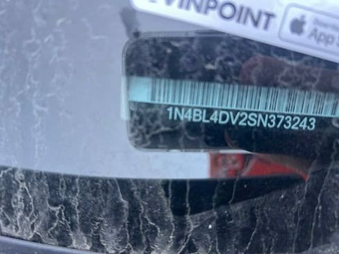 Used 2025 Nissan Altima 2.5 SV FWD image 5