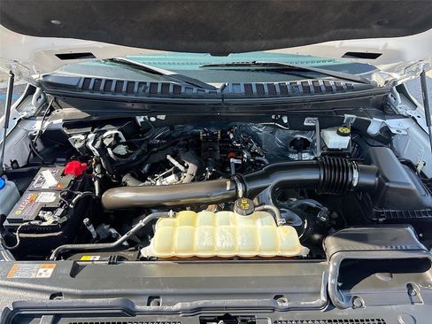 Used 2023 Ford Expedition Max XLT image 32