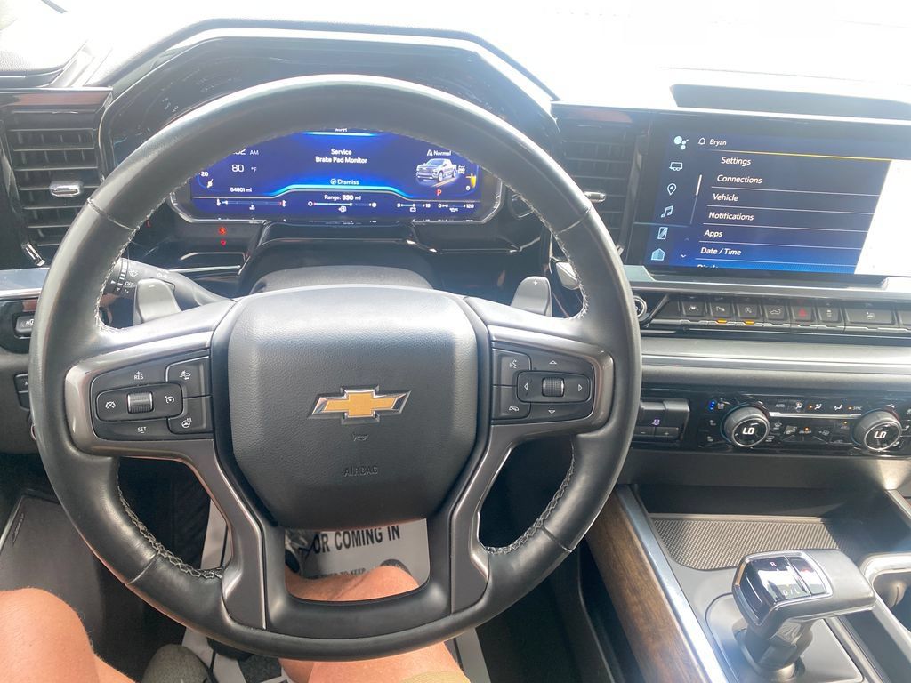 Used 2023 Chevrolet Silverado 1500 High Country w/ Technology Package AWD/4WD image 15