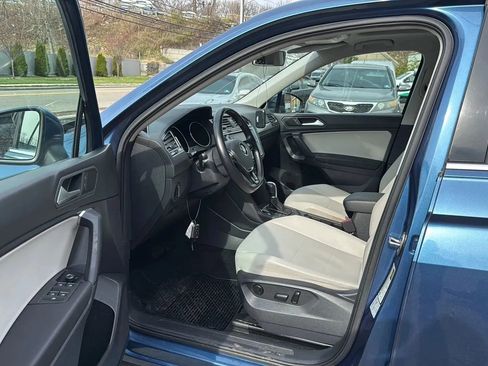 Used 2019 Volkswagen Tiguan SE AWD/4WD image 23