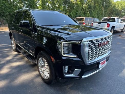Used 2023 GMC Yukon Denali AWD/4WD image 7
