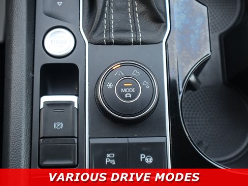 Used 2023 Volkswagen Atlas SEL Premium AWD/4WD image 19