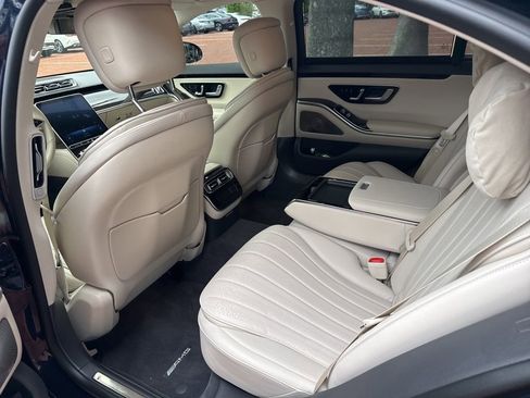 Used 2022 Mercedes-Benz S 500 4MATIC image 6