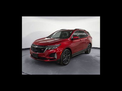 Used 2022 Chevrolet Equinox RS w/ Infotainment Package FWD image 2