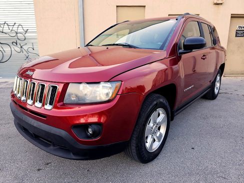 Used 2014 Jeep Compass Sport w/ Power Value Group image 2