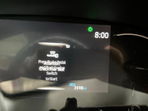 Used 2025 Toyota RAV4 XLE w/ Convenience Package FWD image 9