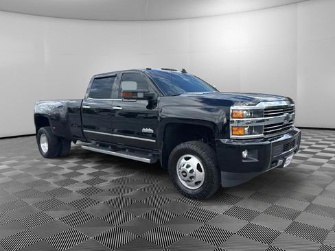 Used 2015 Chevrolet Silverado 3500 High Country w/ Duramax Plus Package AWD/4WD image 2