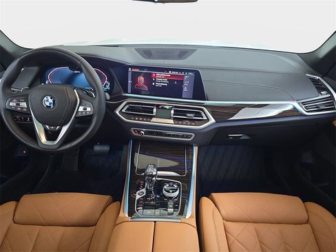 Used 2023 BMW X5 xDrive45e w/ Executive Package image 13