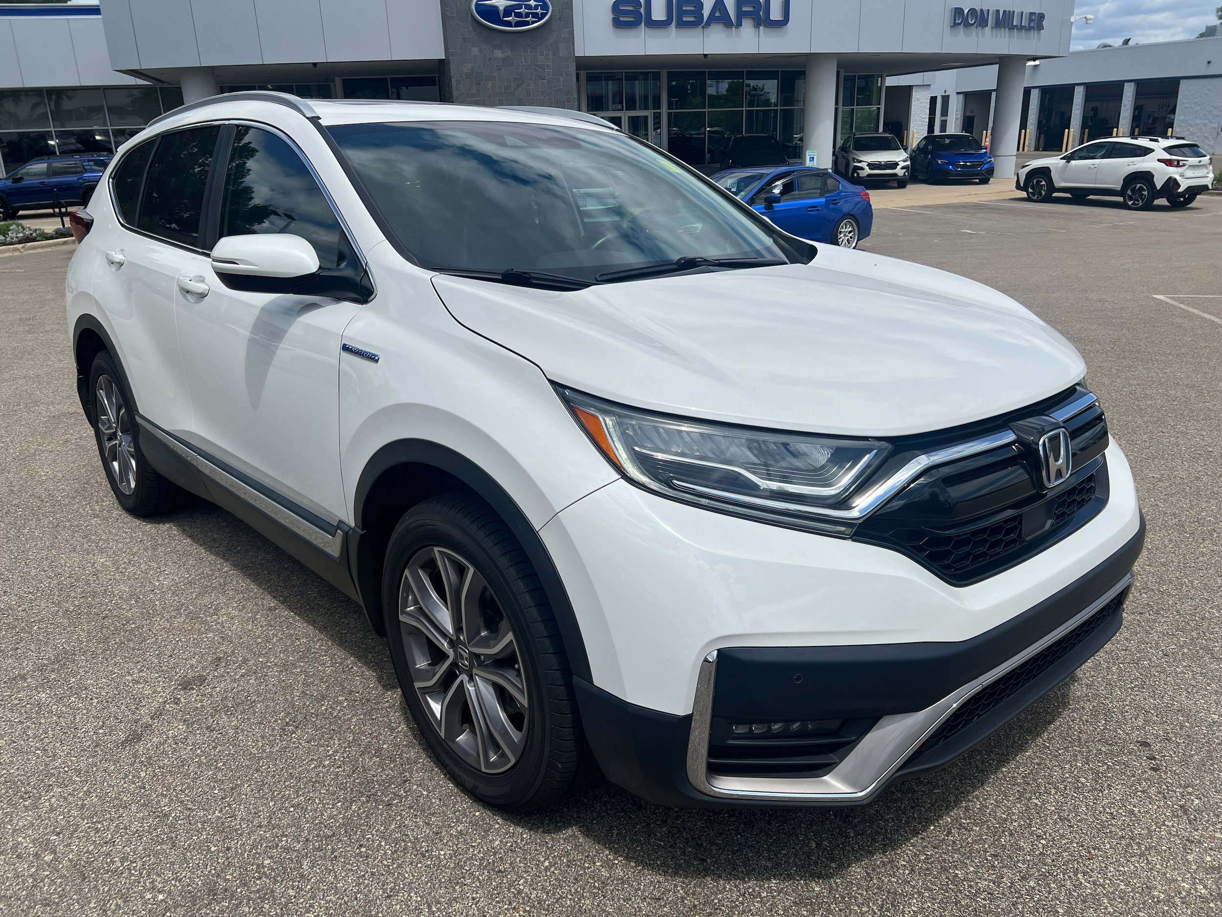 Used 2022 Honda CR-V Touring image 1