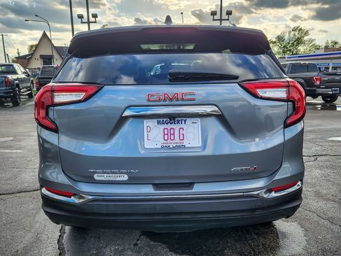 Used 2023 GMC Terrain AT4 image 5