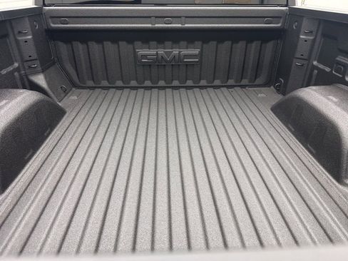 New 2026 GMC Sierra 1500 SLT w/ SLT Premium Plus Package image 6