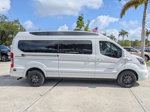 Certified 2024 Ford Transit 150 Low Roof AWD image 3