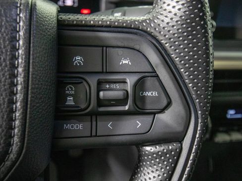 Used 2025 Toyota Tacoma SR5 image 21