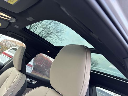 New 2026 Volvo XC60 B5 Plus w/ Protection Package Premier AWD/4WD image 24