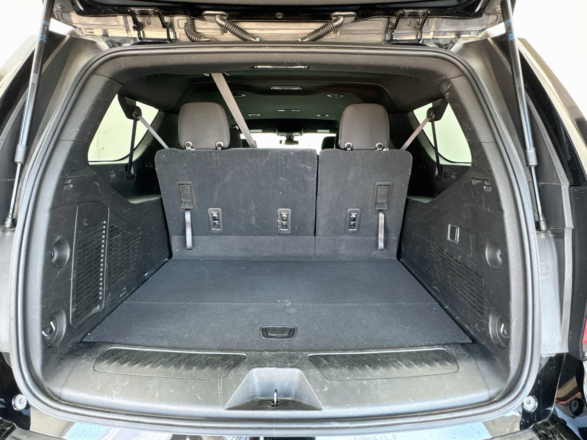 Used 2021 Chevrolet Suburban LS AWD/4WD image 17