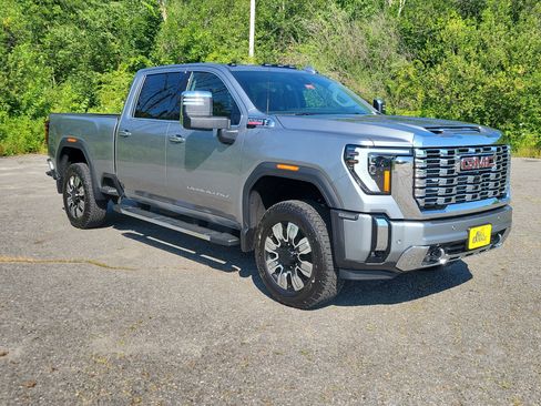New 2026 GMC Sierra 2500 Denali w/ Max Trailering Package AWD/4WD image 9