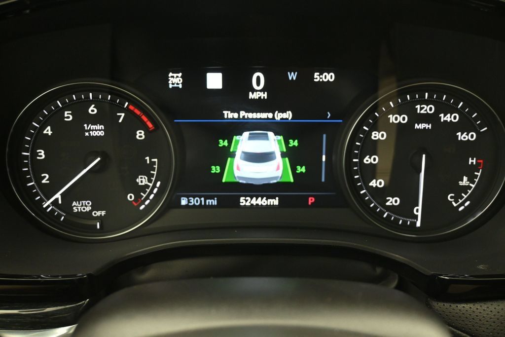 Used 2021 Cadillac XT5 Premium Luxury AWD/4WD image 16