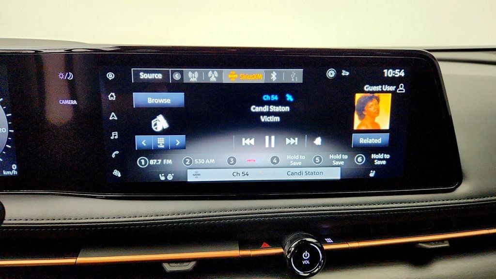 Used 2024 Nissan Ariya AWD image 19