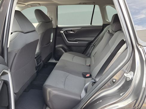 Used 2023 Toyota RAV4 XLE w/ Convenience Package FWD image 10