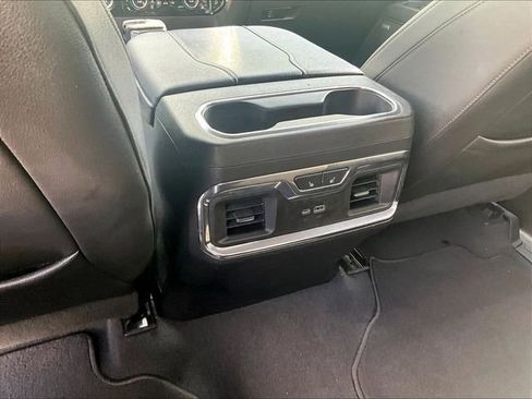 Used 2023 GMC Sierra 1500 SLT w/ SLT Premium Package AWD/4WD image 30