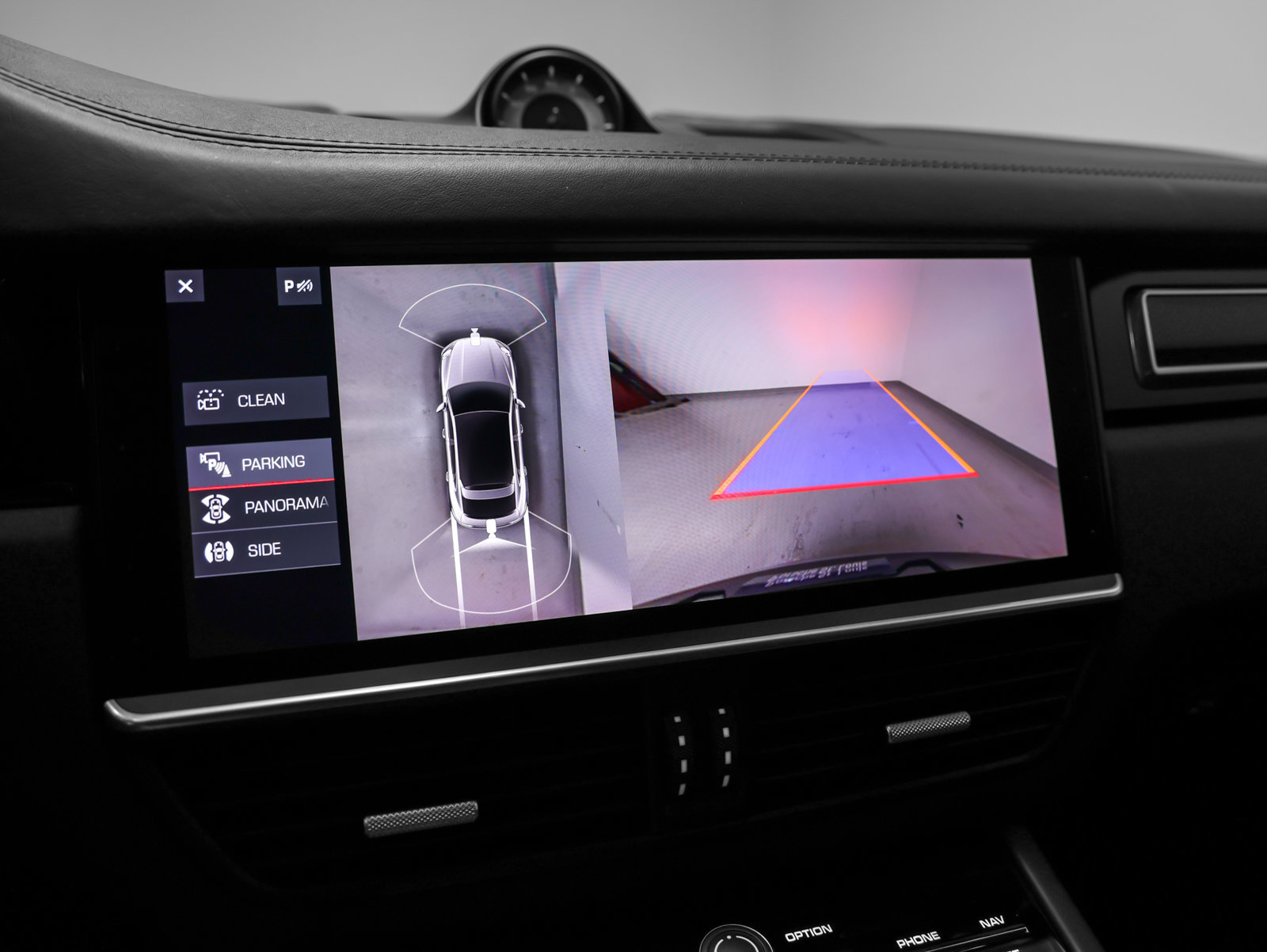 Certified 2021 Porsche Cayenne Turbo AWD/4WD image 39