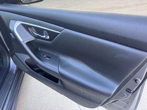 Used 2018 Nissan Altima 2.5 SV FWD image 7