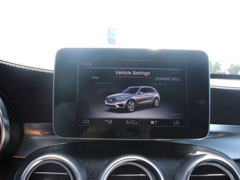 Used 2017 Mercedes-Benz GLC 300 image 35