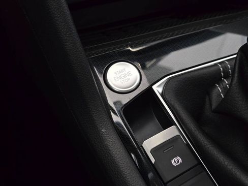New 2026 Volkswagen Taos SE AWD/4WD image 27