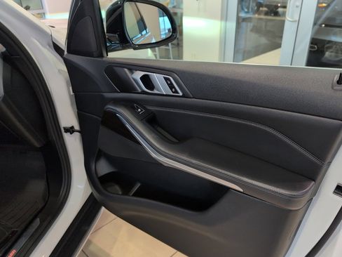 Used 2019 BMW X5 xDrive40i w/ Convenience Package image 56