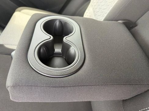 Used 2023 Chevrolet Equinox LT w/ Driver Convenience Package FWD image 14