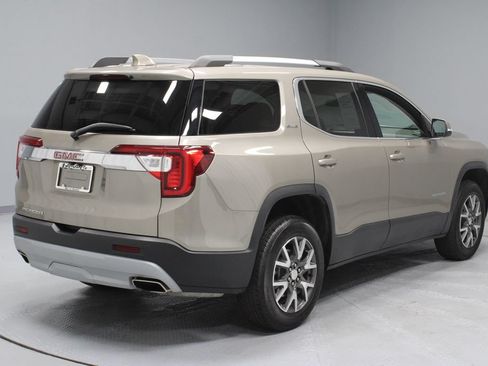 Used 2023 GMC Acadia SLE w/ Driver Convenience Package FWD image 11