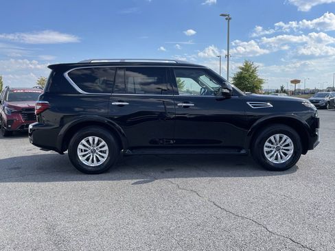 Used 2024 Nissan Armada SV image 9