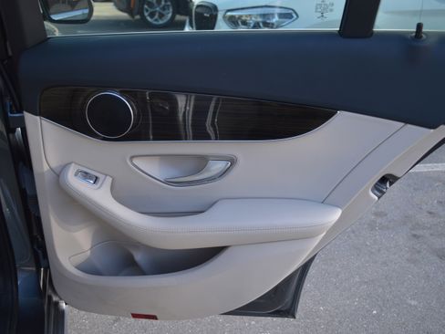 Used 2018 Mercedes-Benz C 300 C 300 image 33