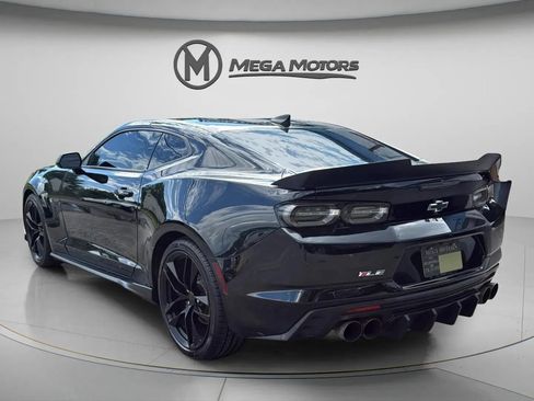 Used 2019 Chevrolet Camaro LT w/ 1LE Track Performance Package RWD image 5