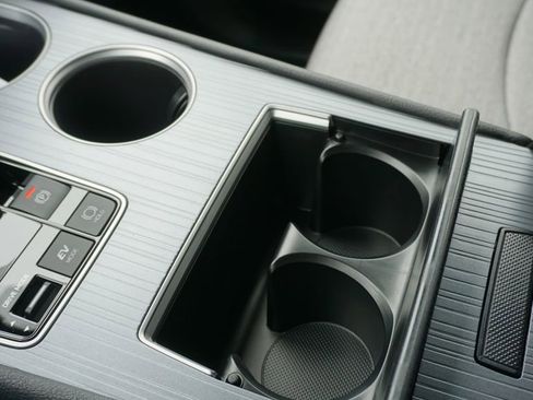 New 2026 Toyota Sienna LE image 18