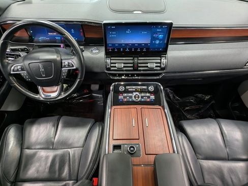 Certified 2022 Lincoln Navigator Reserve image 22