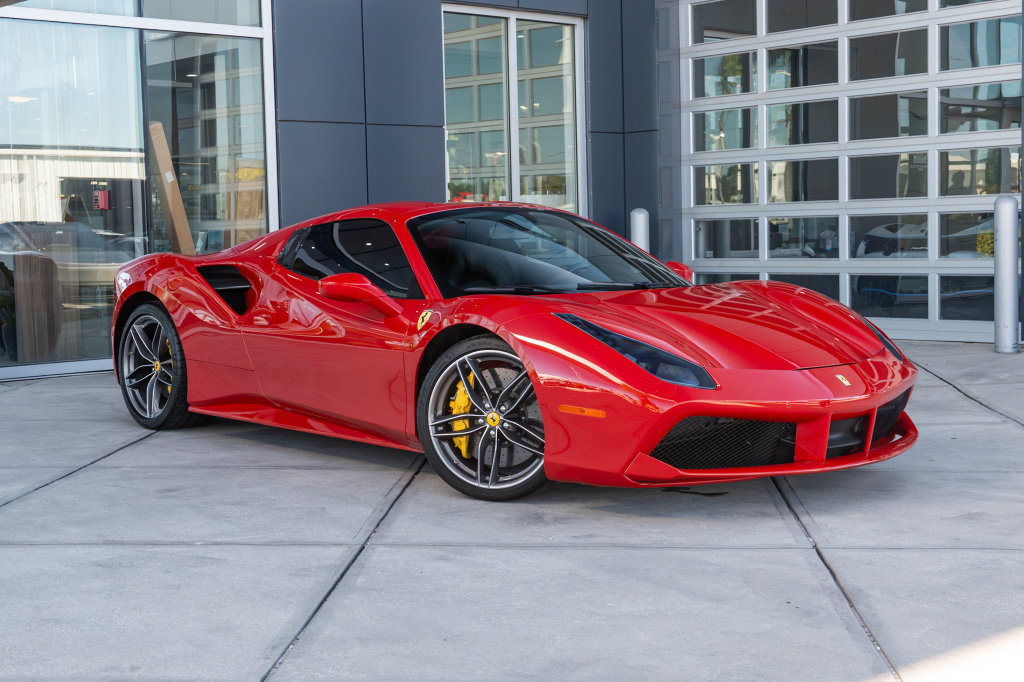 Used 2018 Ferrari 488 Spider RWD image 3