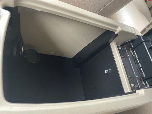 Used 2012 Chrysler 200 Touring image 17