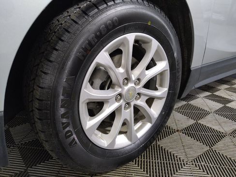 Used 2020 Chevrolet Equinox LT FWD image 31