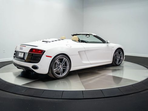 Used 2011 Audi R8 V10 image 16