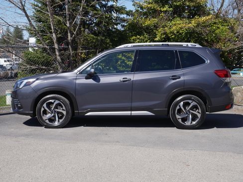 Used 2023 Subaru Forester Touring image 17