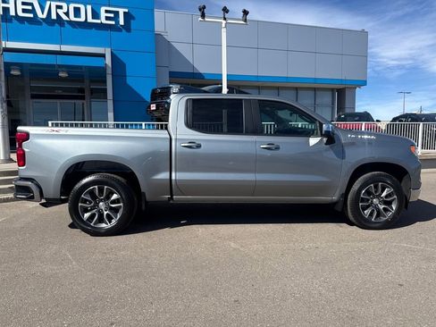 Used 2023 Chevrolet Silverado 1500 LT image 6