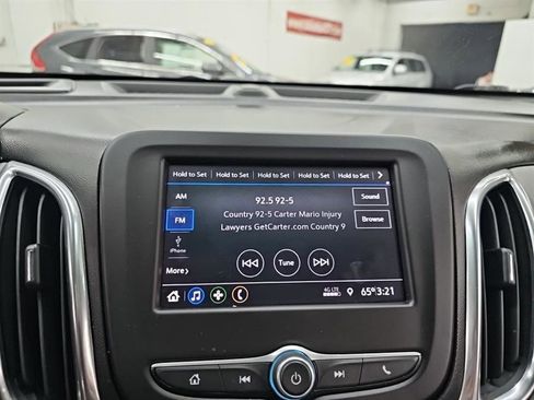 Used 2021 Chevrolet Equinox LS image 15